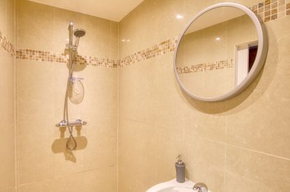 The bathroom at Woodbury Cottage, Devon