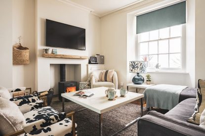 The living room at 5 The Quay, Devon