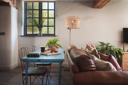 The living space at Redbrick Studio, Devon