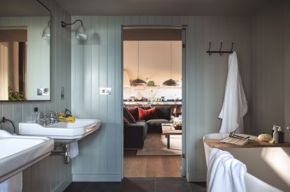 The bathroom at Redbrick Loft, Devon