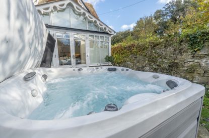 The hot tub at Rose Cottage, Isle of Wight