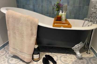 The bath at Piglet's Hideaway, Cotswolds