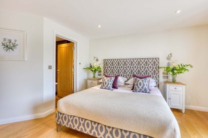 An double bedroom at Serenity Retreat, Devon