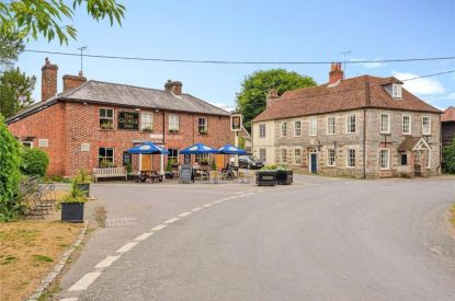 The village surrounding Brightwaters Stables, Hampshire