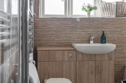 A bathroom at Leonard House, the Cotswolds