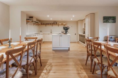 Kitchen dining area at Leonard House, the Cotswolds