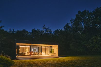 The outdoor space at Whispering Leaves, Somerset