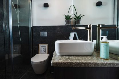 A bathroom at Map Maker's Cottage, Roundstone, Galway