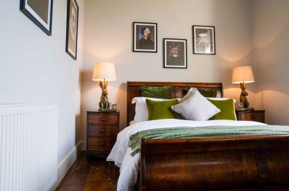 A king size bedroom at Meadfoot Manor, Torquay, Devon