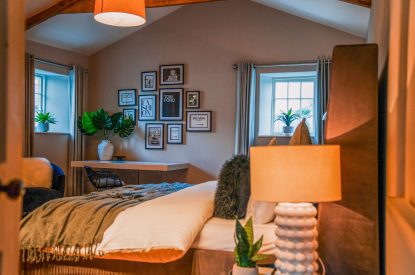 A king size bedroom at Meadfoot Manor, Torquay, Devon