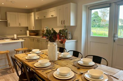 The kitchen diner at Honey Stone Cottage, Cotswolds