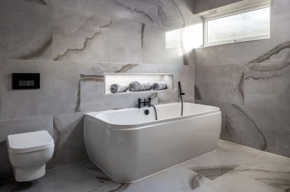 A bathroom at The Annex at Runninghill, Peak District