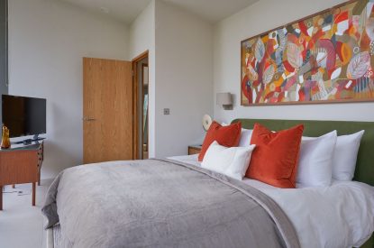 A king size bedroom at Edgewater House, Hampshire