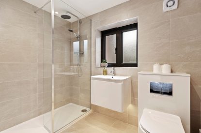 A bathroom at Oxwich Retreat, Gower