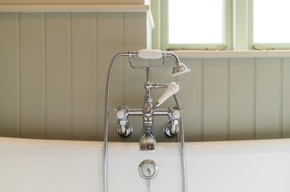 The roll top bath at Poppy Cottage, Somerset