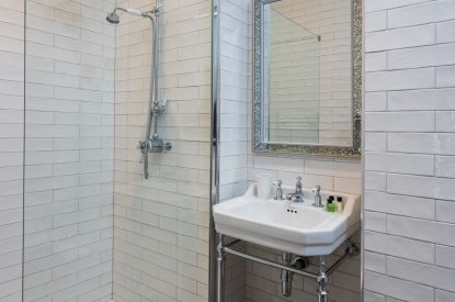 A bathroom at The Highland Croft, Perthshire