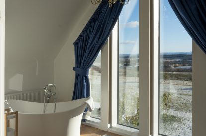 Free standing bath at Bonnie Wren Cottage, Perthshire
