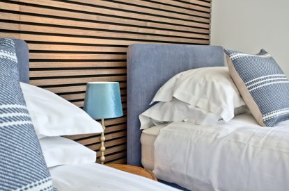 A twin bedroom at Seascape House, Cornwall