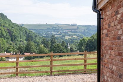 Countryside views at Swn y Nant, Wrexham