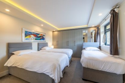 A bedroom at Shepherd's Lodge, Somerset