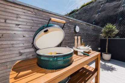 The Big Green Egg BBQ at Aurora Skies, Cornwall