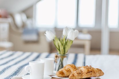 The master suite at Tranquil Shores, Cornwall