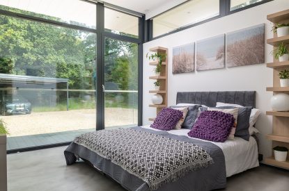 A king sized bedroom at The Bridge House, Hampshire