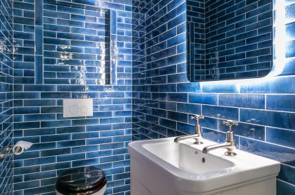 An en-suite bathroom at Stone Farmhouse, Yorkshire Dales