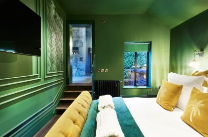 A king-size bedroom at Halo House, Cotswolds