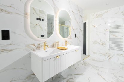 A bathroom at Panorama Point, Cornwall