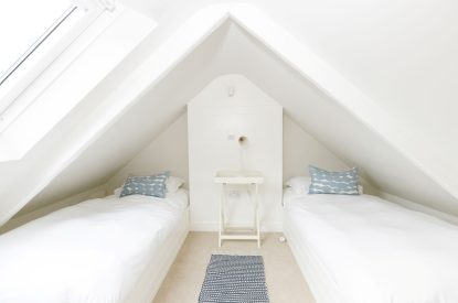 A twin bedroom at Harbourview House, Cornwall