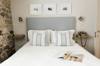 A double bedroom at Harbourview House, Cornwall