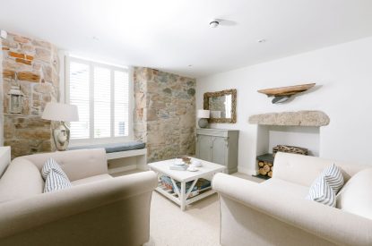 The snug at Harbourview House, Cornwall