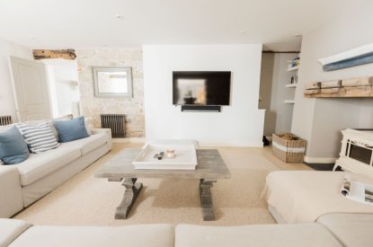 The lounge at Harbourview House, Cornwall