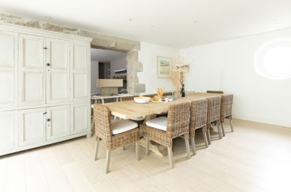 The dining table at Harbourview House, Cornwall