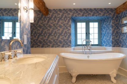 The free-standing bath at Parkview Farmhouse, Somerset