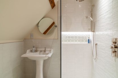 A bathroom at Parkview Farmhouse, Somerset