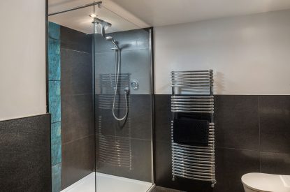 A shower room at The Tractor Shed, Worcestershire