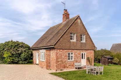 The garden at Muntjac Cottage, Lincolnshire