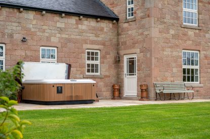 The private hot tub at Tinkers Folly, Yorkshire