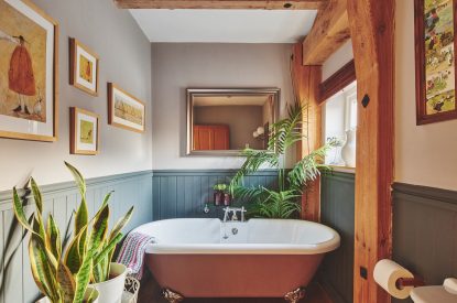 The bathroom at Hollington Barns, Peak District