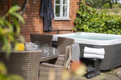 The exterior of Hedge Farmhouse, Buckinghamshire