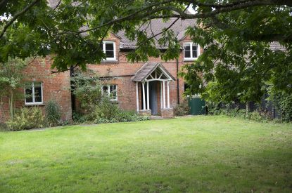 The exterior of Hedge Farmhouse, Buckinghamshire