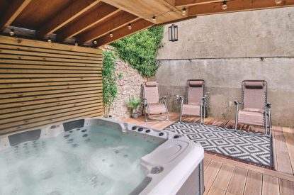 Hot tub at The Old Vicarage, Lake District