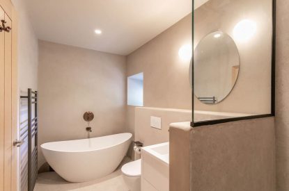 An en-suite bathroom at Willowbrook Retreat, Yorkshire Dales