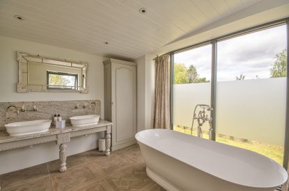 Free-standing bath at Olive Orchard, Cotswolds