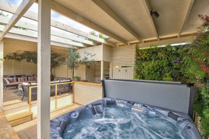 The hot tub at Olive Orchard, Cotswolds