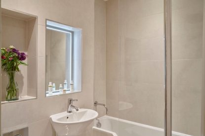 A bathroom at Fern House, Devon