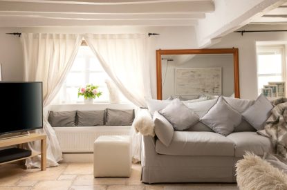 The family room at Meadow Cottage, Cotswolds