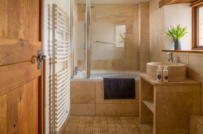 A bathroom at Valley View Barn, Devon